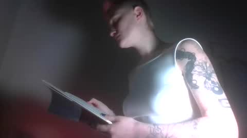 pinky promise online show from 01-14-26, 12:44