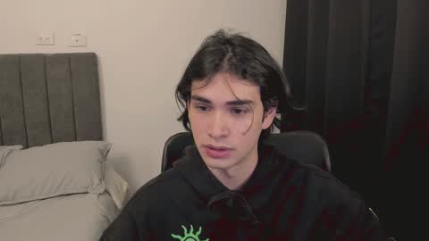 Snapshot of thiaan__ chatting on 01-10-25, 12:59 thiaan__ online show from 01-10-25, 12:59