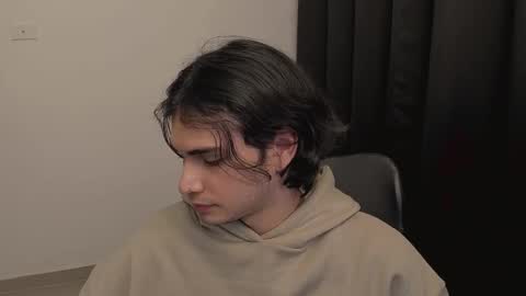 Snapshot of thiaan__ chatting on 02-13-25, 02:01 thiaan__ online show from 02-13-25, 02:01