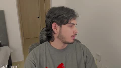 Snapshot of thiaan__ chatting on 09-22-25, 02:57 thiaan__ online show from 09-22-25, 02:57