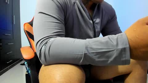 Thiago online show from 04-10-26, 02:06