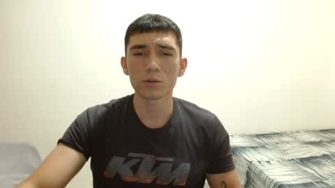Snapshot of thiago_deseo69 chatting on 05-27-26, 10:29 thiago_deseo69 online show from 05-27-26, 10:29