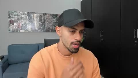 Snapshot of thiago_driussi chatting on 10-19-25, 03:29 thiago_driussi online show from 10-19-25, 03:29