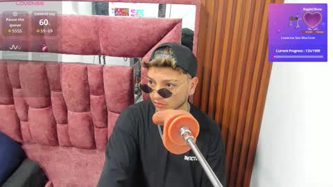 Thiago online show from 12-20-25, 12:34