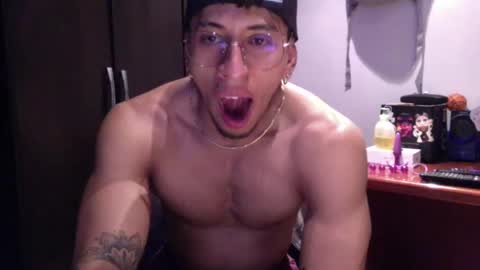 thiago_happy online show from 03-09-25, 05:11