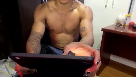 thiago_happy online show from 11-06-25, 04:46