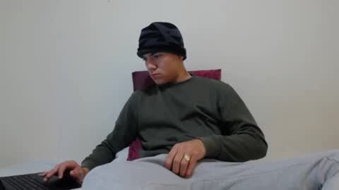 Snapshot of thiago_hot_boy chatting on 01-05-25, 08:00 Thiago independent model online show from 01-05-25, 08:00