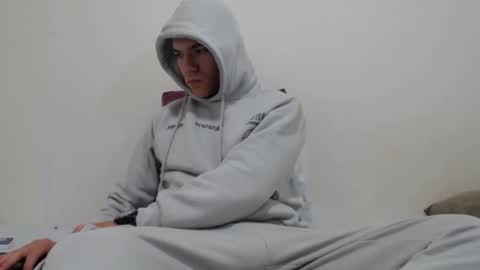 Snapshot of thiago_hot_boy chatting on 01-07-25, 08:13 Thiago independent model online show from 01-07-25, 08:13