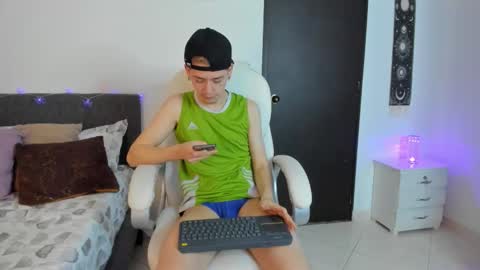 Manuel online show from 02-23-26, 03:26