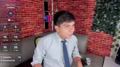 Snapshot of thiago_kozak chatting on 05-20-26, 01:50 thiago online show from 05-20-26, 01:50
