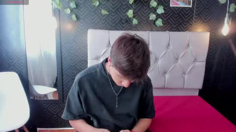 Snapshot of thiago_kozak chatting on 05-30-26, 08:06 thiago online show from 05-30-26, 08:06