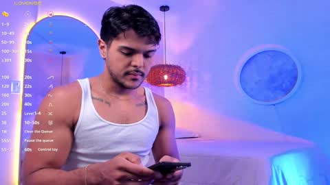 Snapshot of thiago_mercer chatting on 09-18-25, 11:34 Thiago online show from 09-18-25, 11:34