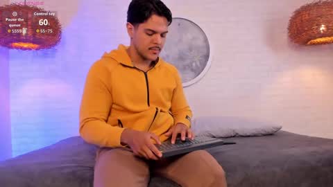 Snapshot of thiago_mercer chatting on 10-06-25, 11:07 Thiago online show from 10-06-25, 11:07