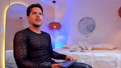 Snapshot of thiago_mercer chatting on 11-04-25, 10:03 Thiago online show from 11-04-25, 10:03