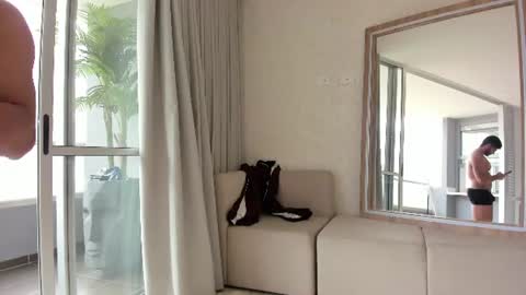 Snapshot of thiago_moretti chatting on 06-20-26, 05:38 THIAGO online show from 06-20-26, 05:38