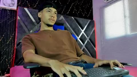 Thiago online show from 05-20-26, 07:53