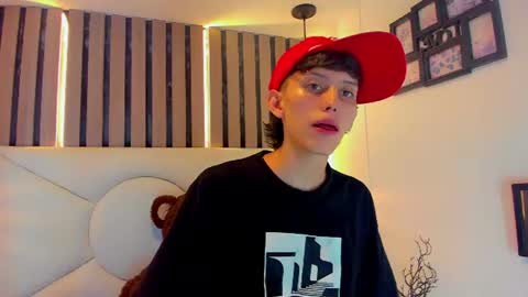 thiago_twink38 online show from 06-22-26, 04:42