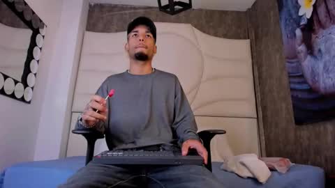 Snapshot of thiagoferreti_ chatting on 09-11-25, 03:06 ThiagoFerreti online show from 09-11-25, 03:06