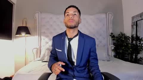 ThiagoFerreti online show from 12-17-25, 03:23