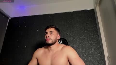 THIAGO MENESES online show from 02-25-26, 02:43