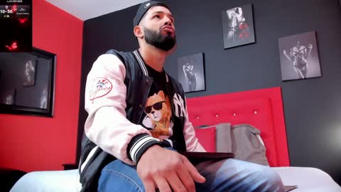 Snapshot of thiagomez17 chatting on 12-28-24, 12:24 Thia Gomez online show from 12-28-24, 12:24