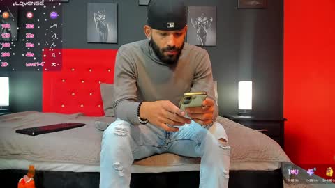 Snapshot of thiagomez17 chatting on 01-09-25, 12:09 Thia Gomez online show from 01-09-25, 12:09