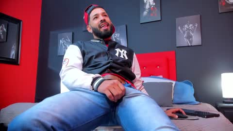 Snapshot of thiagomez17 chatting on 01-20-25, 12:28 Thia Gomez online show from 01-20-25, 12:28