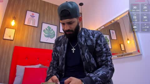 Snapshot of thiagomez17 chatting on 01-28-25, 12:22 Thia Gomez online show from 01-28-25, 12:22