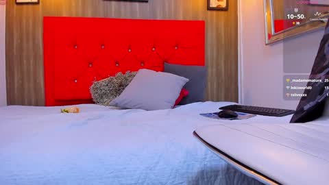 Snapshot of thiagomez17 chatting on 01-28-25, 03:35 Thia Gomez online show from 01-28-25, 03:35