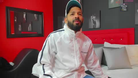 Snapshot of thiagomez17 chatting on 03-04-25, 12:22 Thia Gomez online show from 03-04-25, 12:22