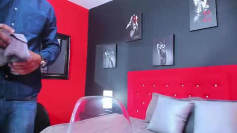 Snapshot of thiagomez17 chatting on 03-08-25, 12:20 Thia Gomez online show from 03-08-25, 12:20