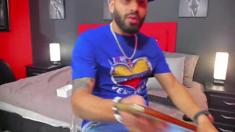 Snapshot of thiagomez17 chatting on 03-10-25, 12:37 Thia Gomez online show from 03-10-25, 12:37