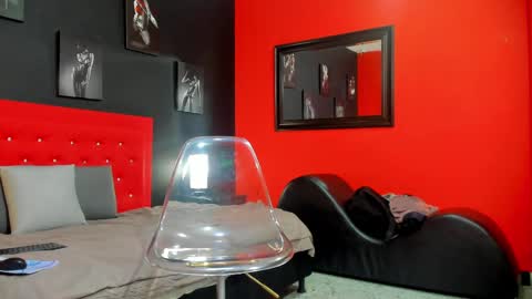 Snapshot of thiagomez17 chatting on 09-23-25, 12:08 Thia Gomez online show from 09-23-25, 12:08