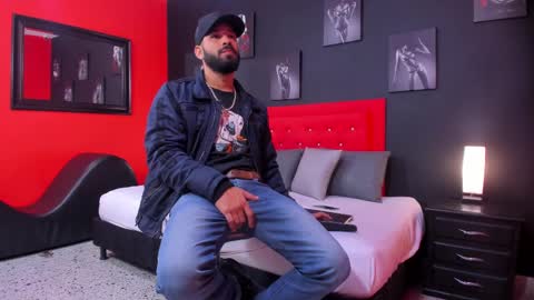 Snapshot of thiagomez17 chatting on 11-10-25, 12:26 Thia Gomez online show from 11-10-25, 12:26