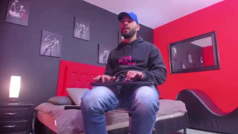 Snapshot of thiagomez17 chatting on 11-27-25, 12:29 Thia Gomez online show from 11-27-25, 12:29