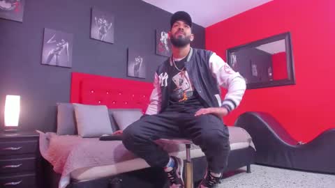 Snapshot of thiagomez17 chatting on 11-30-25, 12:31 Thia Gomez online show from 11-30-25, 12:31