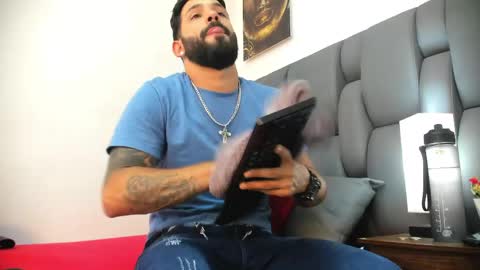 Thia Gomez online show from 04-07-26, 07:14