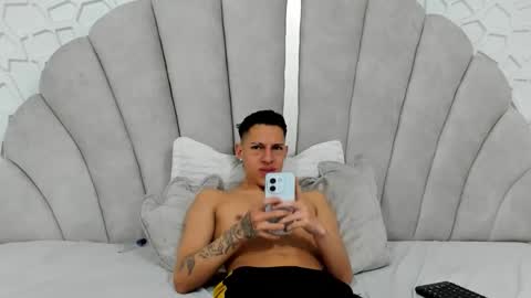 Thiago   online show from 03-20-26, 02:33