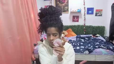 Snapshot of thiana_horny chatting on 07-11-26, 02:09 thiana_horny online show from 07-11-26, 02:09