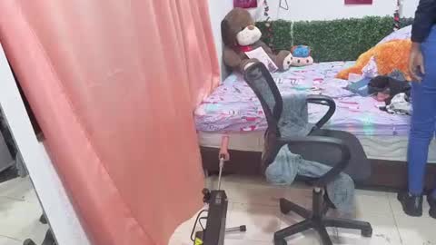 Snapshot of thiana_horny chatting on 07-15-26, 12:10 thiana_horny online show from 07-15-26, 12:10