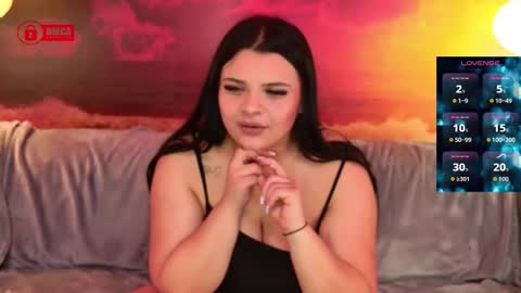 Snapshot of thiccmady chatting on 12-01-25, 11:10 ThiccMADY online show from 12-01-25, 11:10