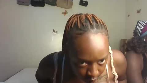 thick_booby83 online show from 02-07-26, 01:53