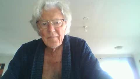 Snapshot of thickcockat71 chatting on 10-31-25, 06:09 Thickcockat71 online show from 10-31-25, 06:09