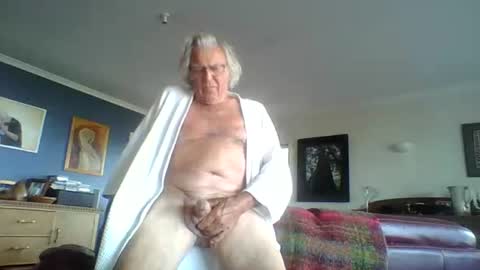 Snapshot of thickcockat71 chatting on 01-10-26, 06:53 Thickcockat71 online show from 01-10-26, 06:53