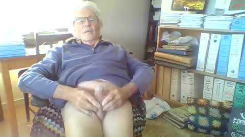 Snapshot of thickcockat71 chatting on 03-19-26, 10:14 Thickcockat71 online show from 03-19-26, 10:14
