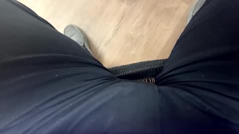 Snapshot of thickdic44 chatting on 06-02-26, 10:12 thickdic44 online show from 06-02-26, 10:12