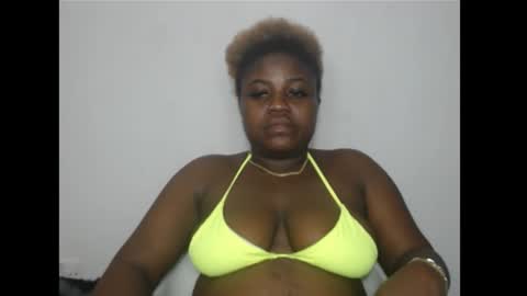 Snapshot of thickebonny7 chatting on 02-07-26, 07:39 thickebonny7 online show from 02-07-26, 07:39