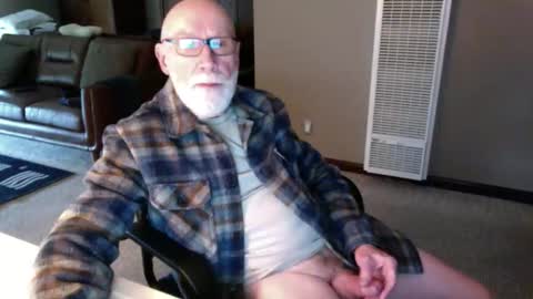 Snapshot of thickmorningwoodinyoualways chatting on 12-17-25, 05:19 Thickmorningwoodinyou always online show from 12-17-25, 05:19