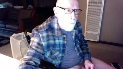 Snapshot of thickmorningwoodinyoualways chatting on 12-18-25, 04:13 Thickmorningwoodinyou always online show from 12-18-25, 04:13