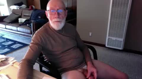 Snapshot of thickmorninwood chatting on 05-15-26, 03:19 thickmorninwood online show from 05-15-26, 03:19